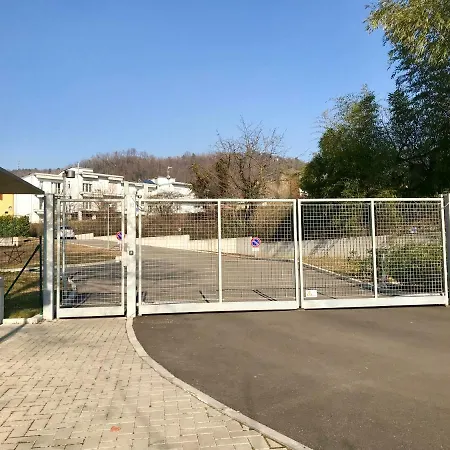 Lägenhet Ennodio