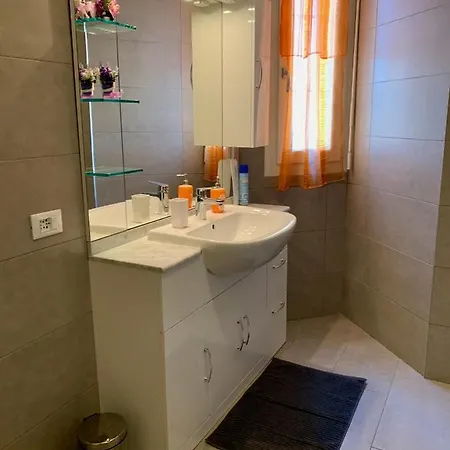 Ennodio Apartment